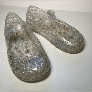Old Navy 🟣 Size 8 Kids Silver Jelly Shoes